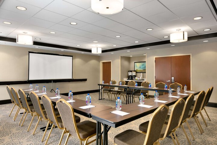 Hampton Inn & Suites Mahwah