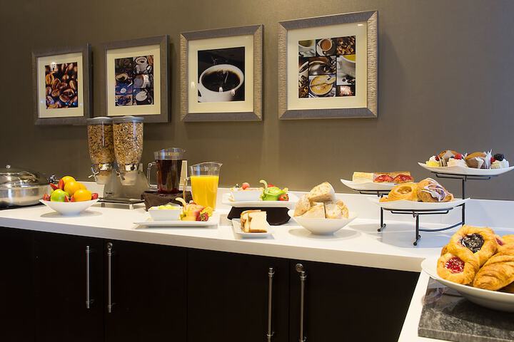 Breakfast/Coffee Service 26 of 27