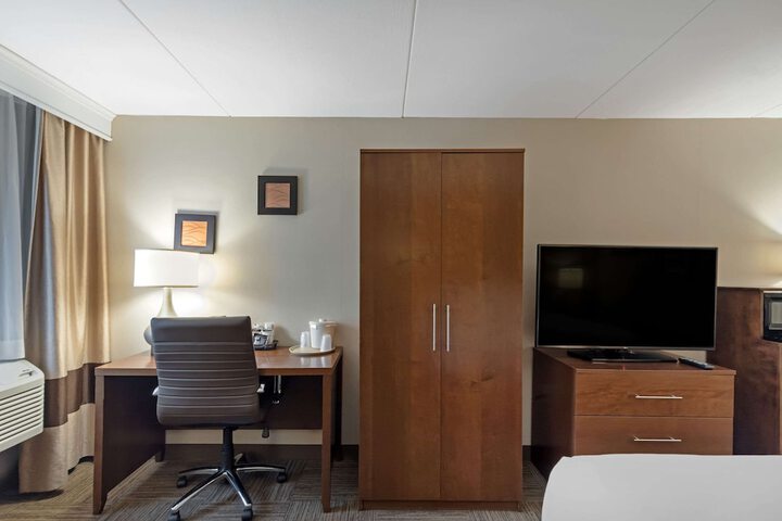 Room 16 of 52