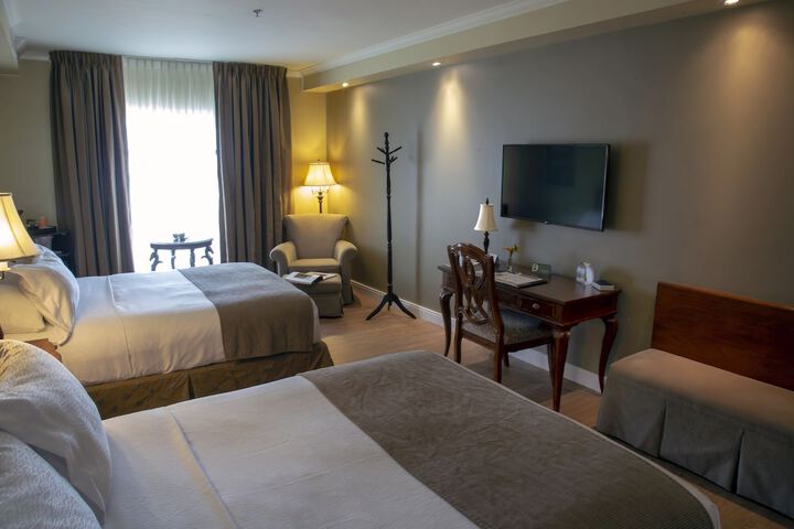 Hotel Brossard an Ascend Collection Hotel