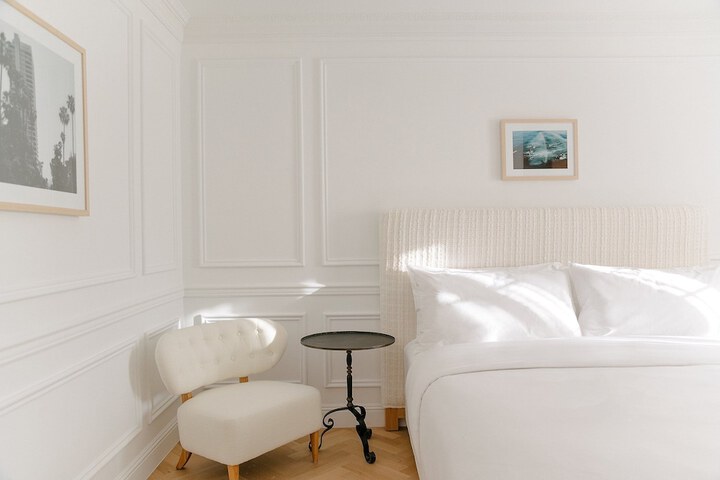 Room 15 of 35