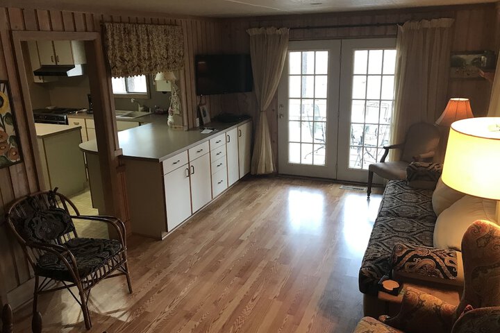 Room 348 of 399