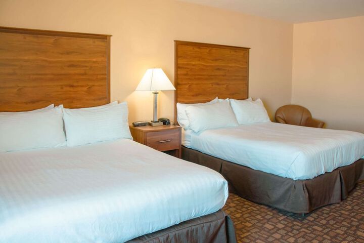 Room 32 of 47