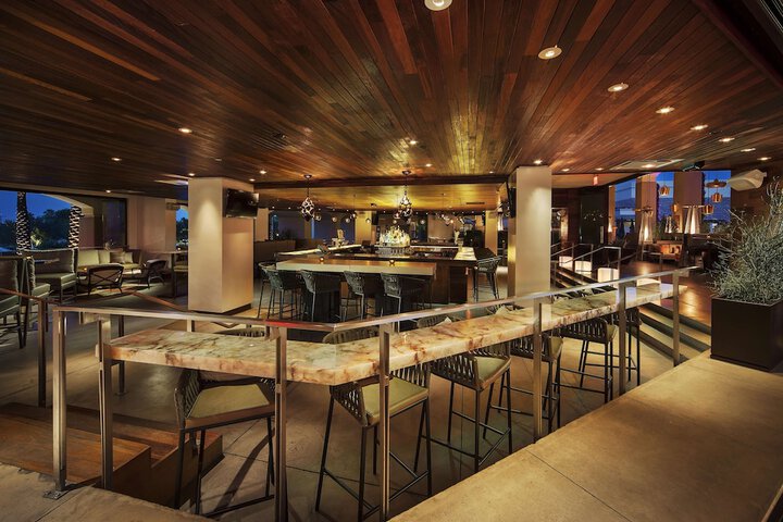Lounge 150 of 237