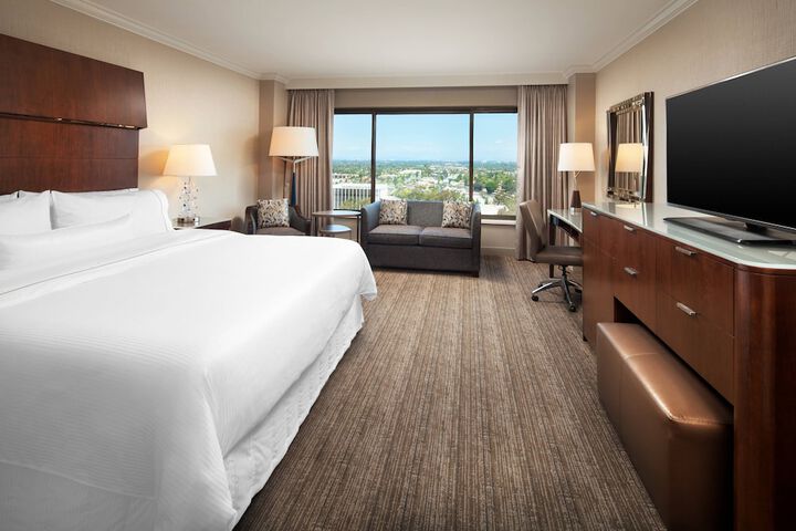 Room 32 of 101