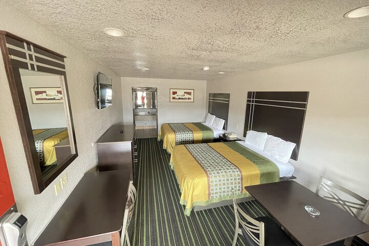 Room 14 of 42