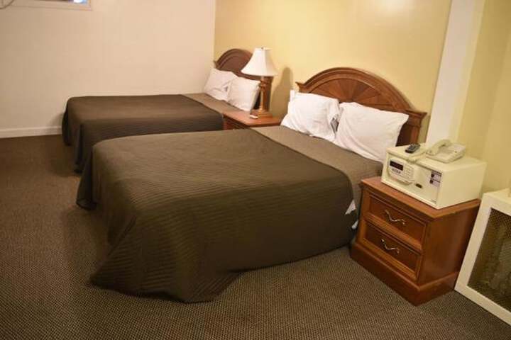 Room 14 of 36