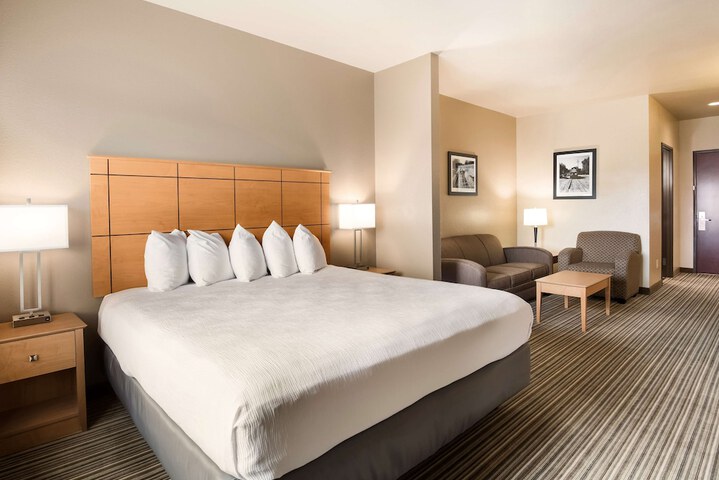 Room 15 of 28