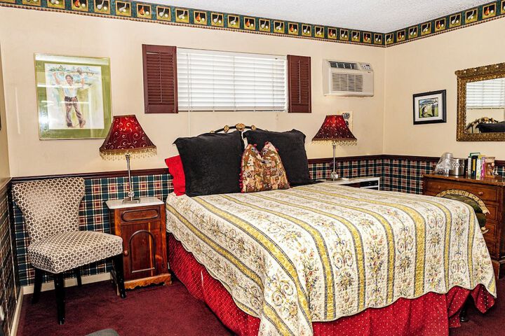 Gunn House Hotel