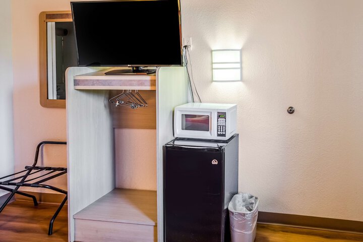 Room 12 of 43
