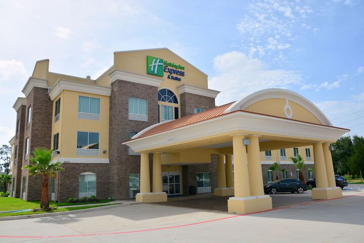 Hotel 4 of 80