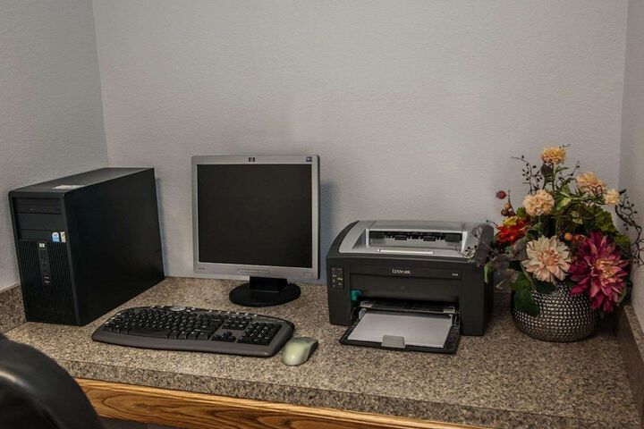 Business Center 37 of 38