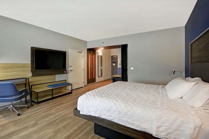 Room 12 of 31