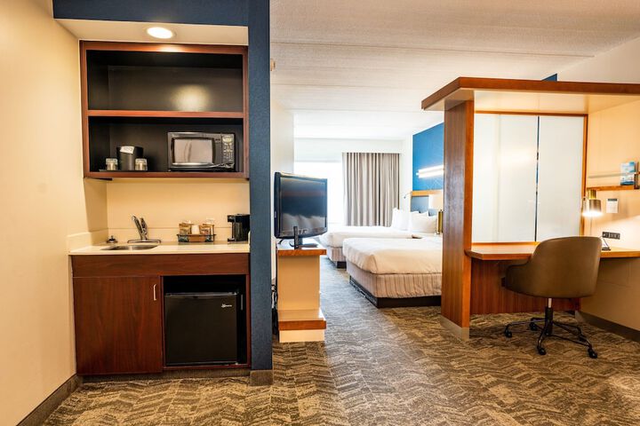 Room 18 of 35