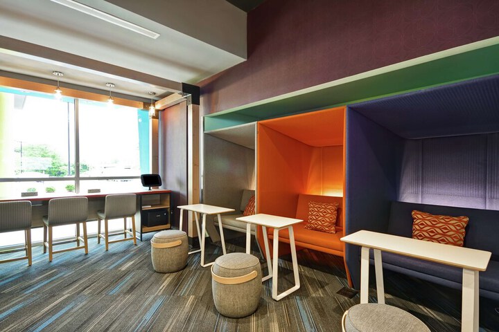 Tru by Hilton Chicopee Springfield