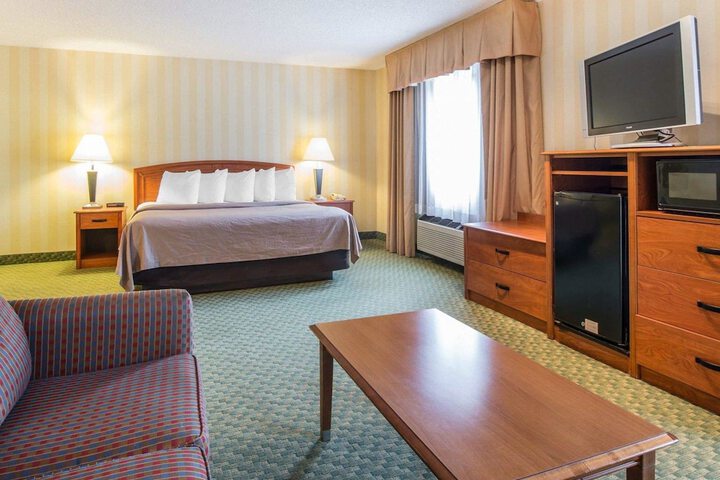 Room 20 of 38