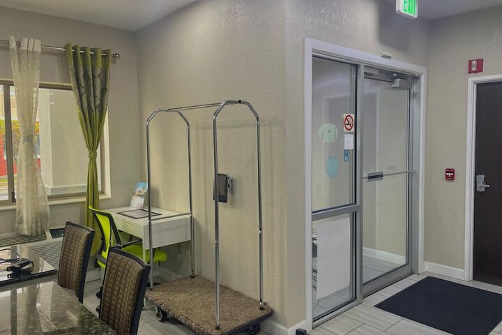 Hotel Interior 10 of 51