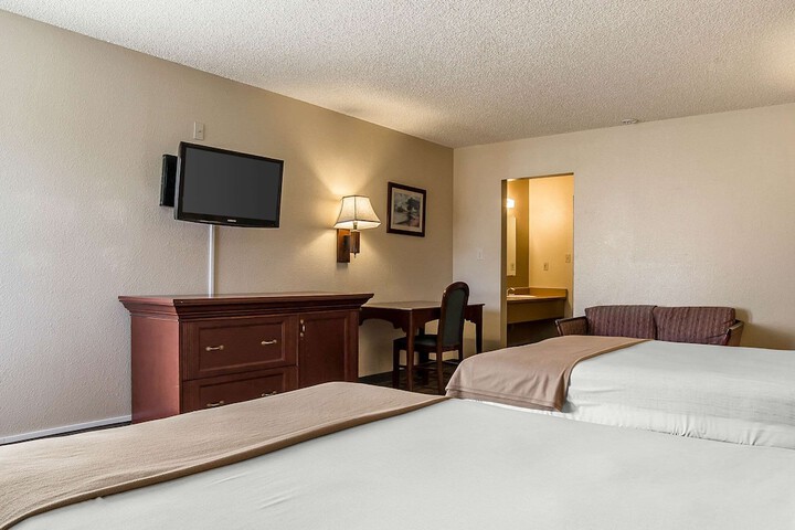 Room 15 of 30