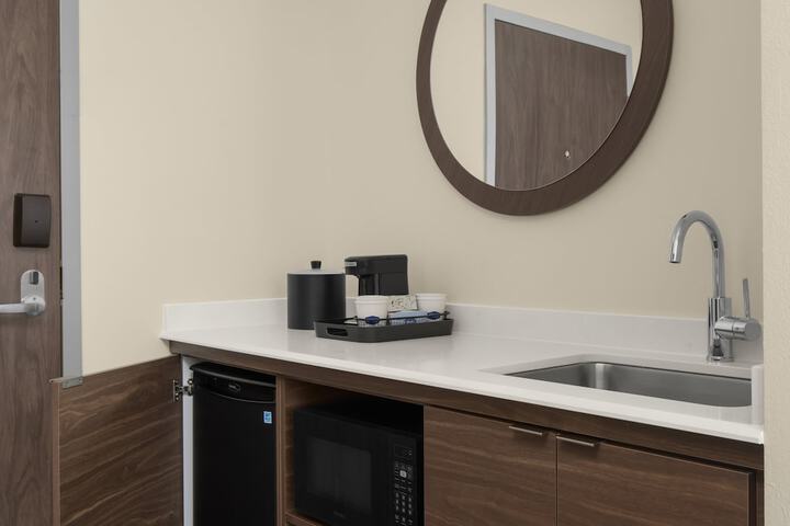 Hampton Inn & Suites by Hilton Long Island Farmingdale