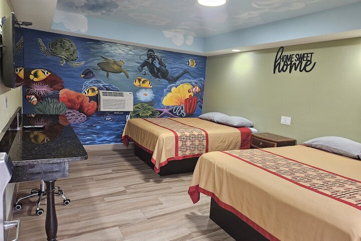 Room 18 of 25