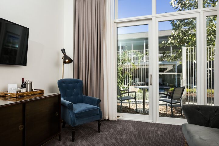 Room 18 of 66