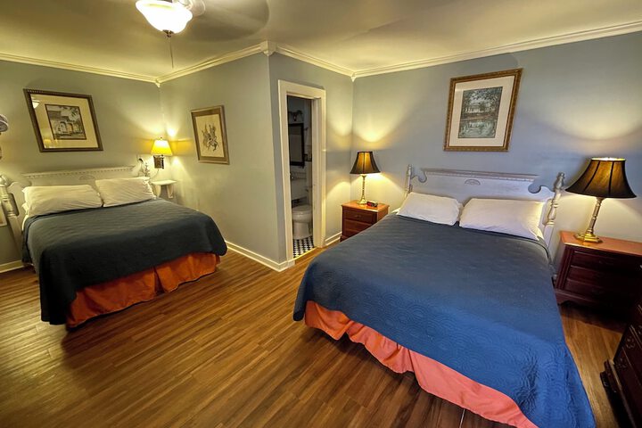 Room 28 of 100
