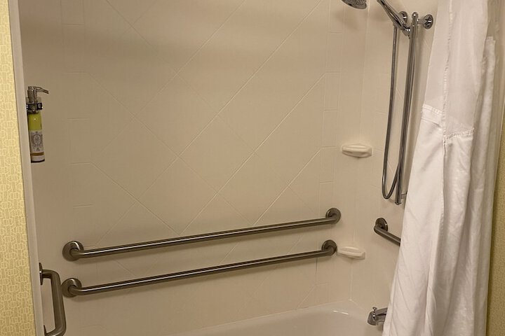 Holiday Inn Express & Suites Pittsburgh SW - Southpointe by IHG