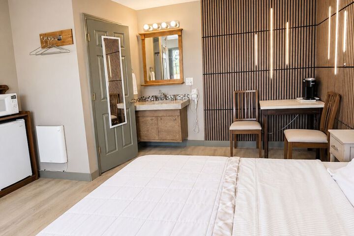 Bybees Steppingstone Motel