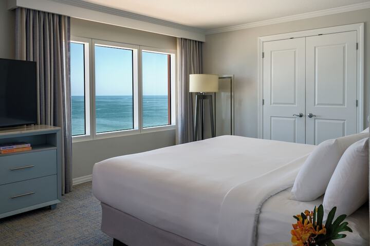 Hyatt Regency Clearwater Beach Resort and Suites