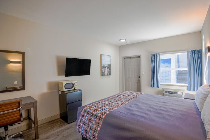 Room 63 of 126