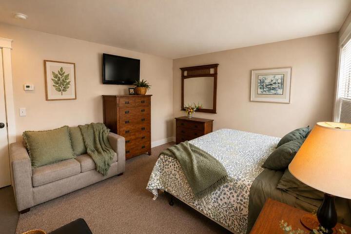 Triple Tree Suites
