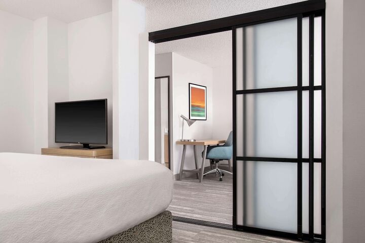 Room 35 of 73