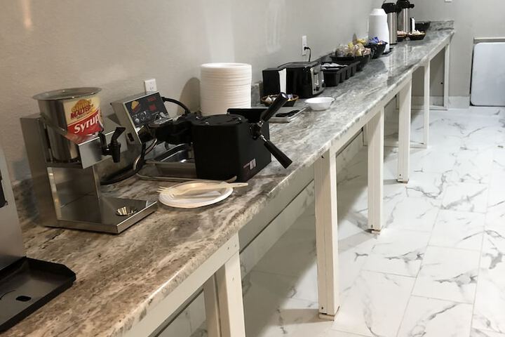 Breakfast/Coffee Service 47 of 57