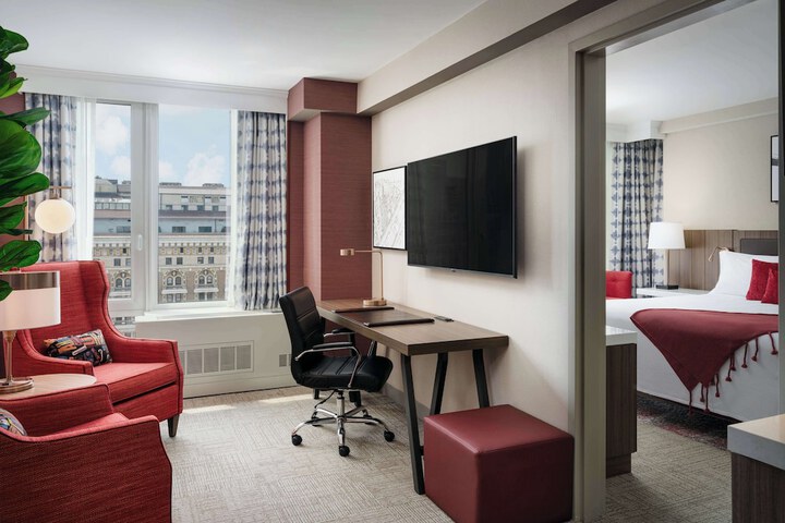 Room 26 of 59