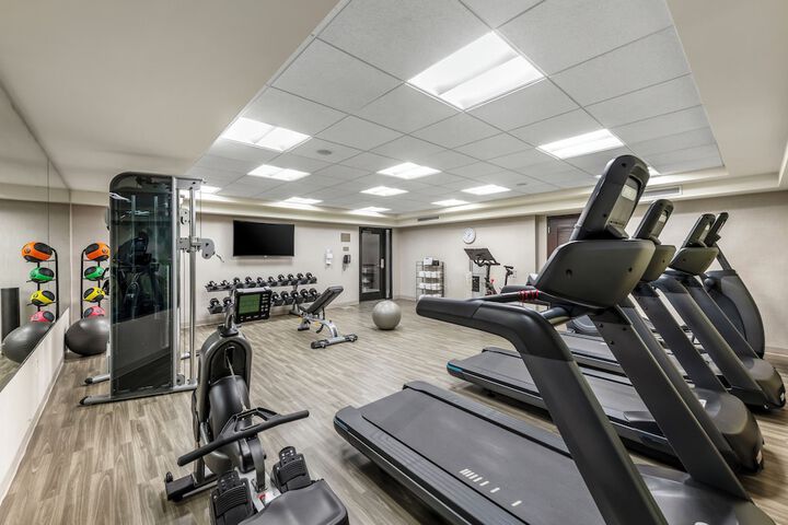 Hyatt Place Phoenix / Chandler-Fashion Center