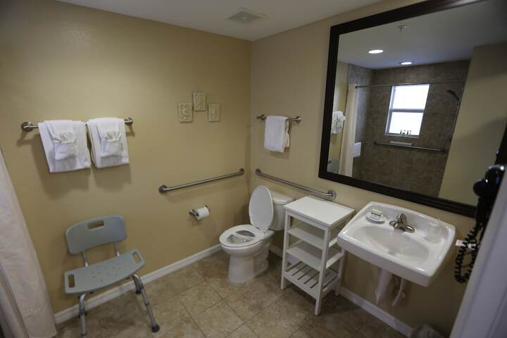 Shoreline Island Resort - Exclusively Adult