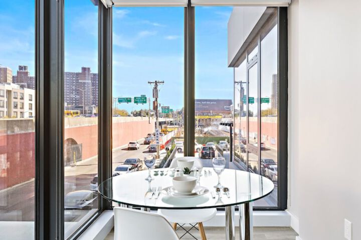 Global Luxury Suites at the Arches