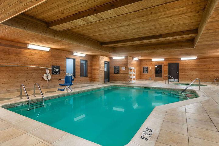 Pool 9 of 44