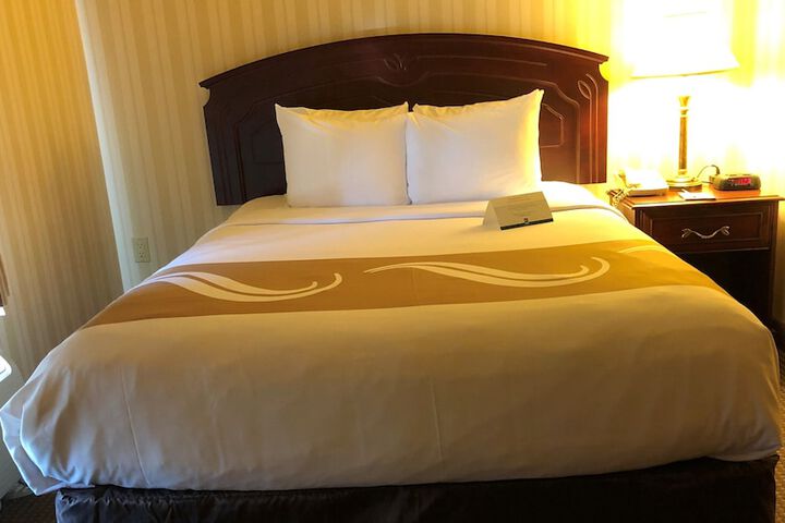 Room 34 of 39
