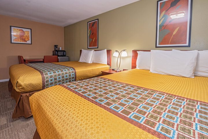 Far West Motel