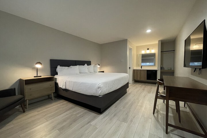 Room 29 of 35