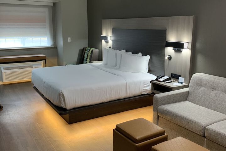 Quality Inn & Suites North Mesquite I-30