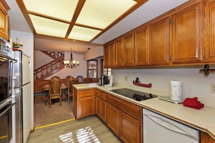 Canyon Castle Mtn Retreat w Hot Tub