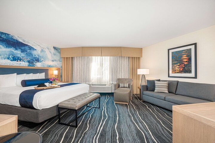 Room 17 of 60