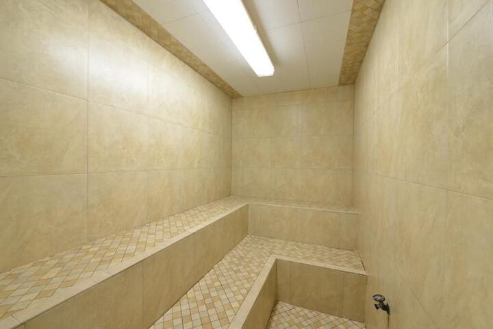 Room 46 of 117