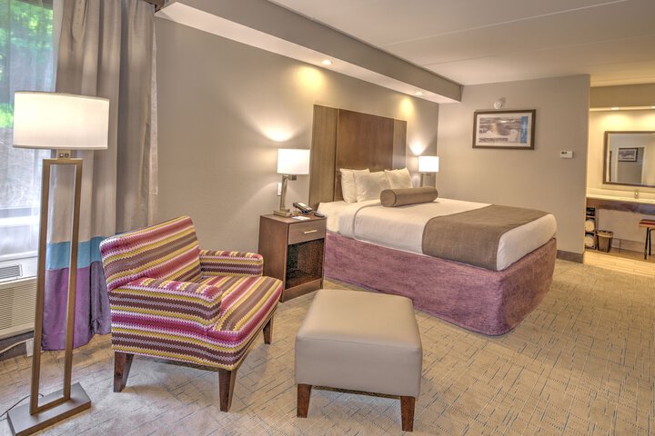 Room 12 of 17
