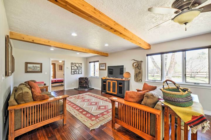 Spacious Mancos Home w / Furnished Deck & Yard!