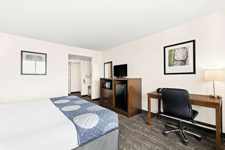 Room 26 of 31