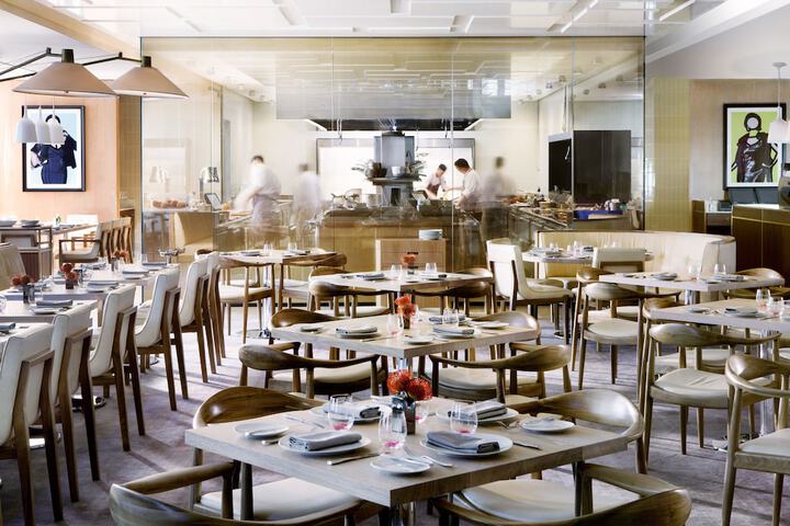 Dining 76 of 89