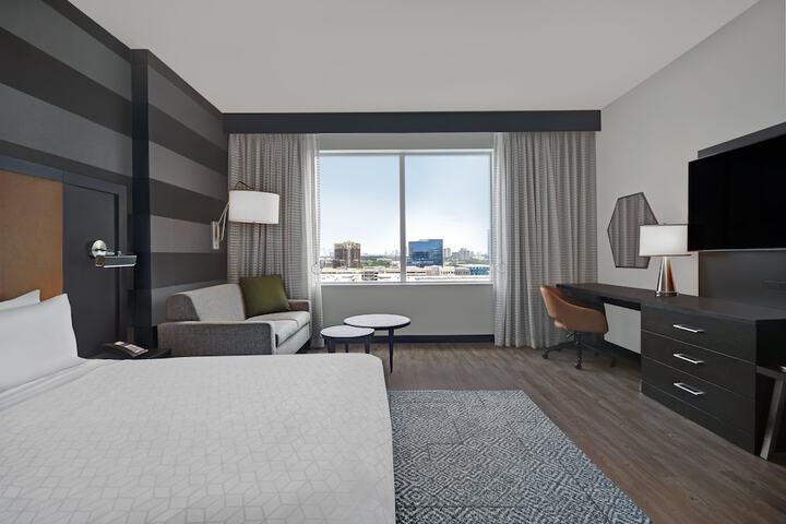 Room 30 of 56